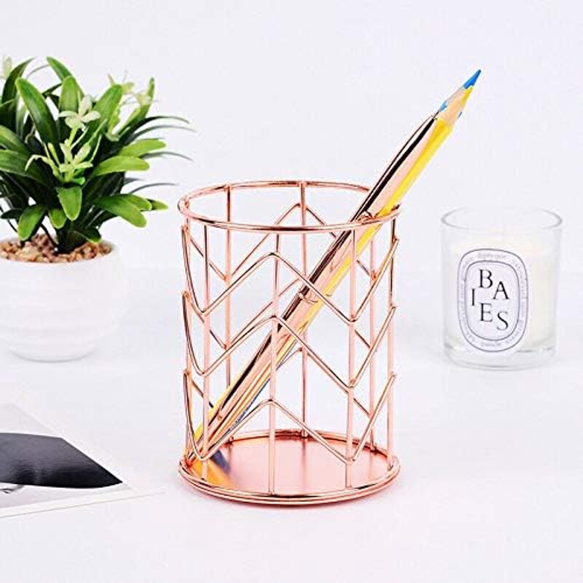 SnelShoppen - Metal Pencil Holder Penhouder Rose Goud Scandinavisch Design Duurzaam en Elegante Borstelhouder voor Bureau Thuis School (1 STUK)