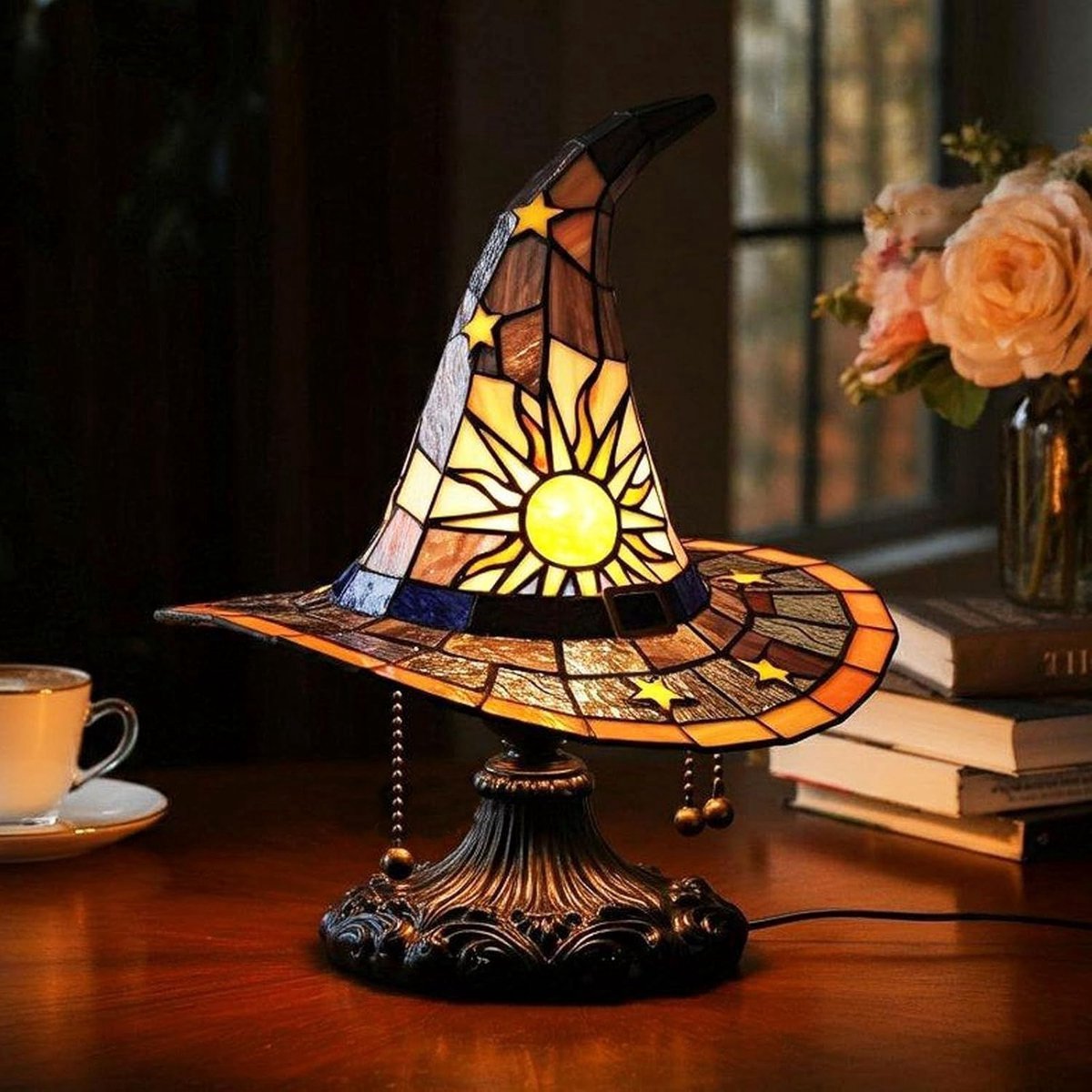 Casalora Halloween Heksenhoed Lamp – Retro Tafellamp met LED Verlichting – USB Oplaadbare Gothic Nachtlamp voor Halloween Decoratie, Slaapkamer en Boekenplank – Geel