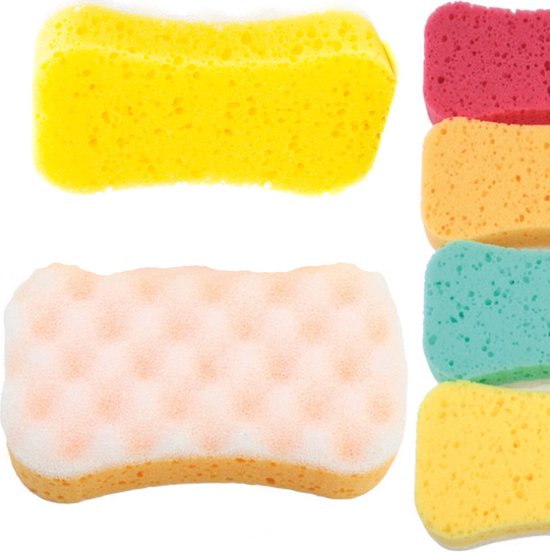 Set van vier sponzen: een gele rechthoekige spons met zeepbellen, een lichtroze/oranje spons met wafelpatroon, en stapels rode, gele en cyaan sponzen.