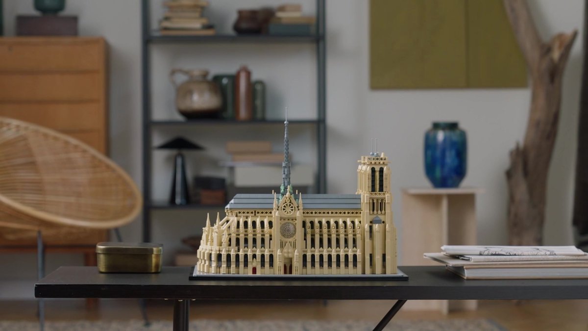 LEGO Architecture Notre-Dame van Parijs - 21061 — afbeelding 9