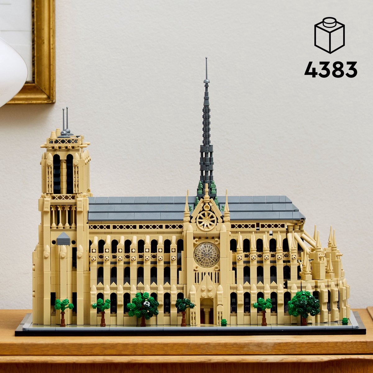 LEGO Architecture Notre-Dame van Parijs - 21061 — afbeelding 10