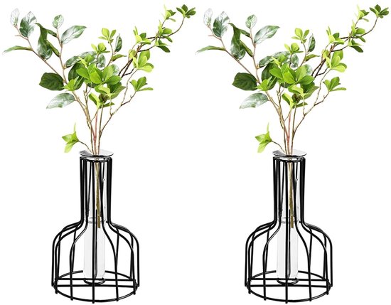 Oude metalen bloempot - België