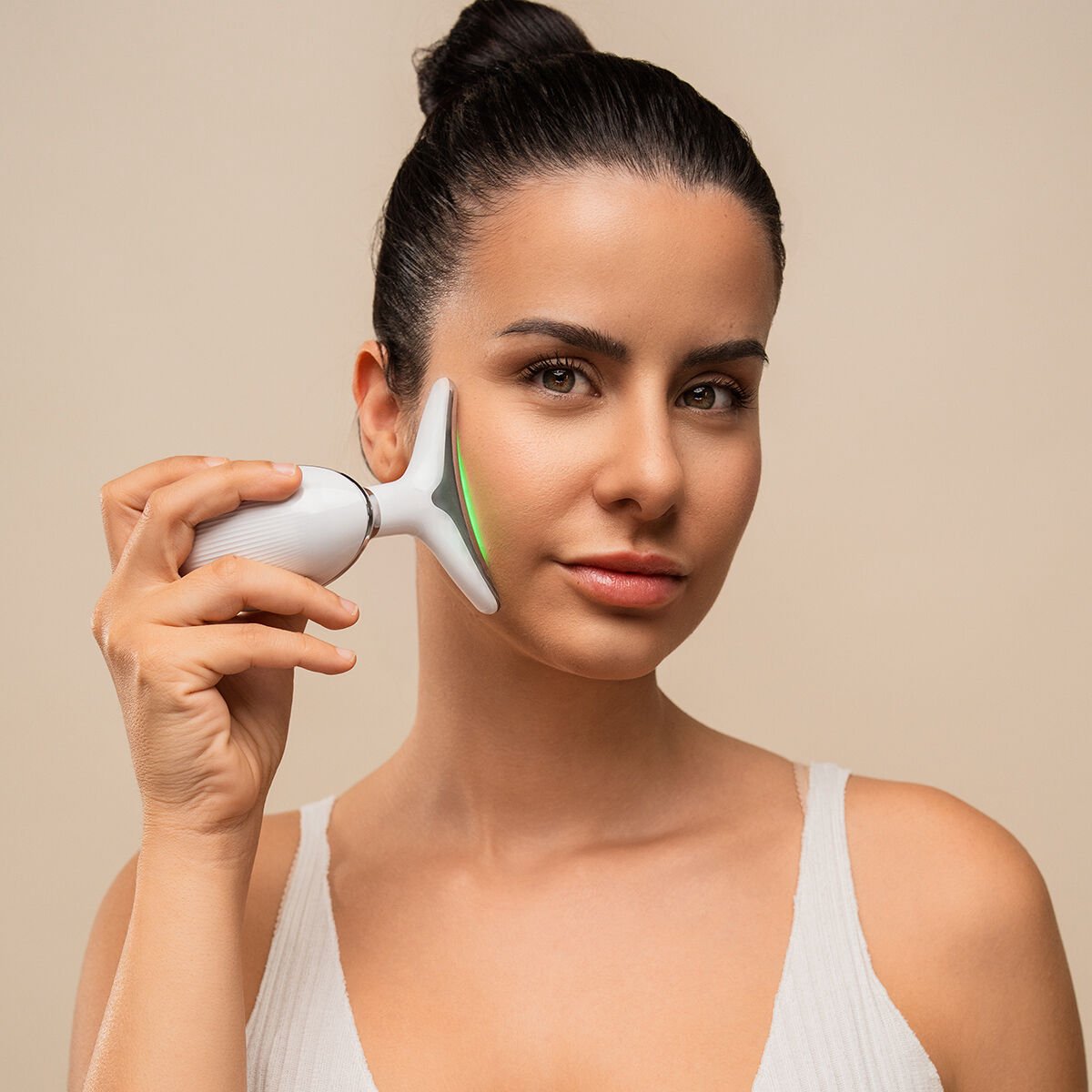 Gezichtsmassage Apparaat - Facelift Apparaat - Huidverjongingsapparaat -Anti Aging - Anti Rimpel - Onderkin Afslanker - met Led, EMS en Warmte