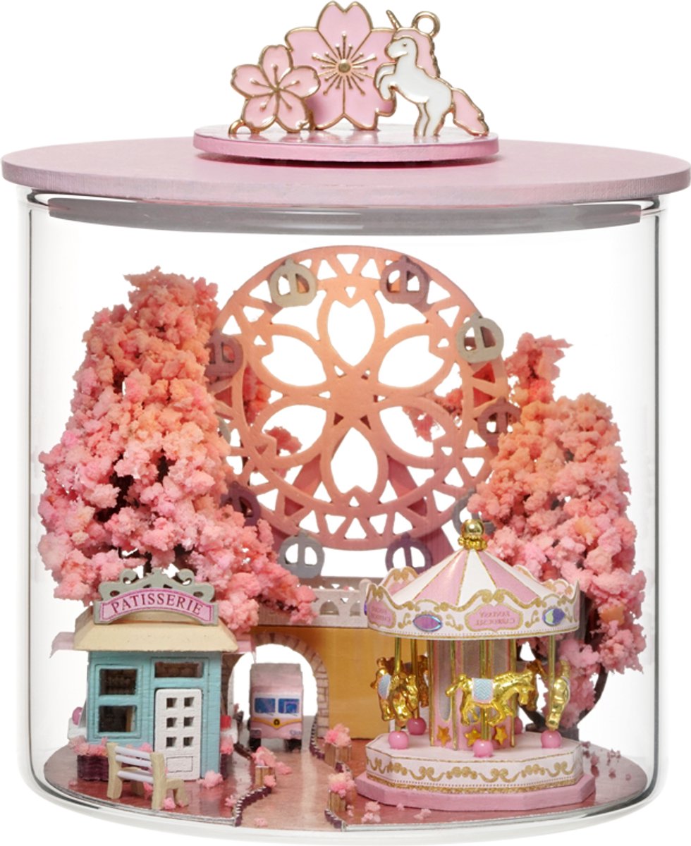Cute Room - DIY Miniatuur Poppenhuiskit, Doe-Het-Zelf Houten Poppenhuisset met Stofkap, Handwerk voor volwassenen, Creatieve Bouwpakket - Dream Bottle Series - B-033 - Sakura Scenery