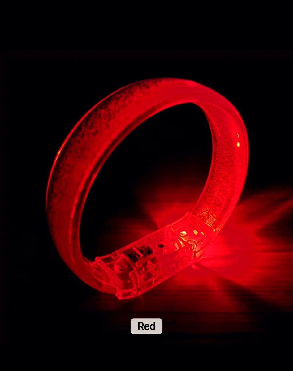 3 x LED Disco Armband/ Orange, Rood & Groen/ One size/ Lichtgevende armband/LED Verlichting/ Glow in the Dark/ Party/ Kroegen/ Discotheken/ Feestjes/ Leuke Rage/ Glamour/ Accessoires/ Grappig/ Nieuwjaar/ Festival/ Carnaval/Cadeau/ Gift…3 Stuks