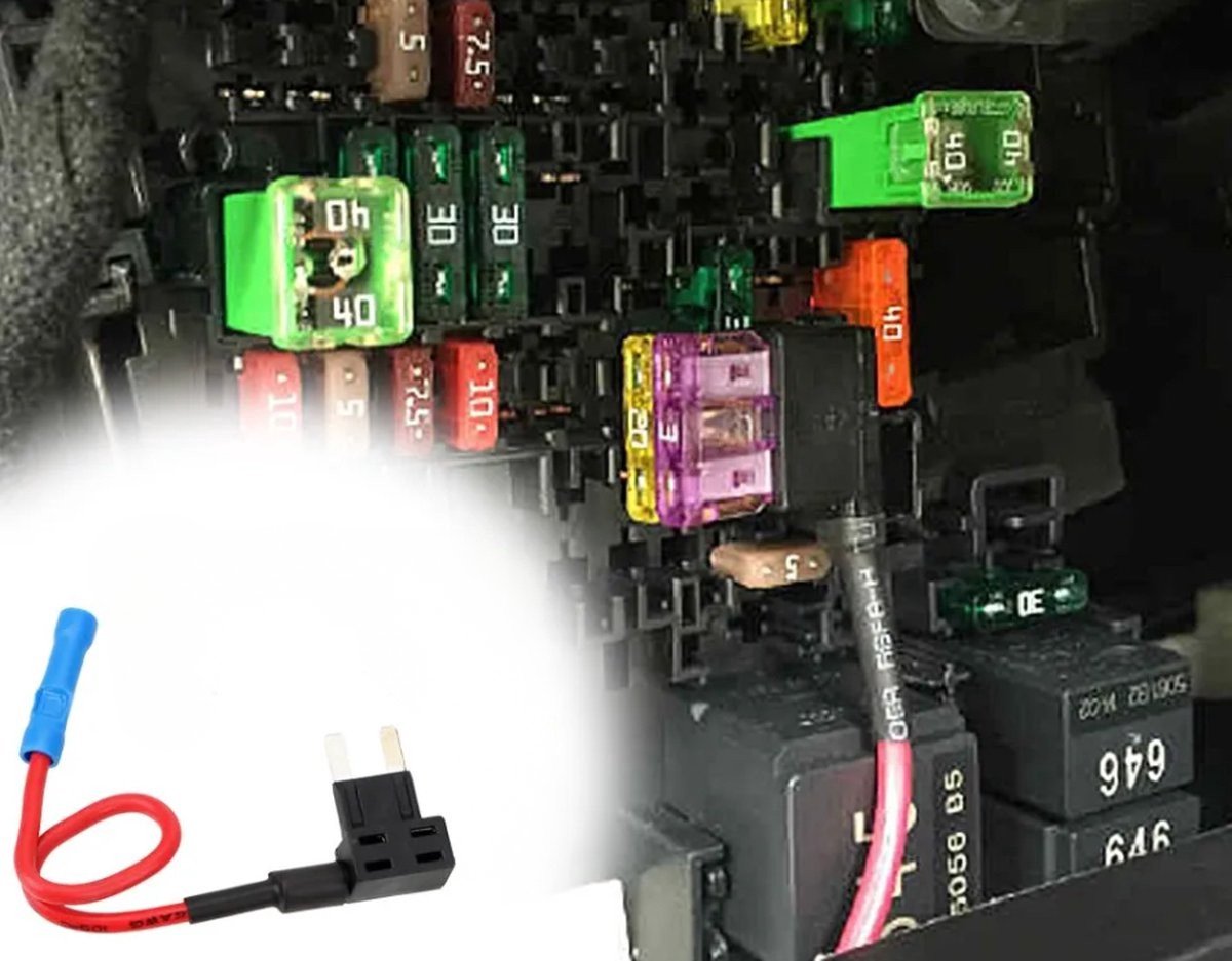 Adapter sigarettenaansteker met 0,25m kabel - Hella