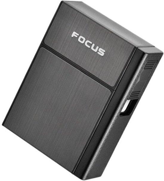 Grijze aluminium sigarettenkoker met geborstelde afwerking en zilverkleurig 'FOCUS' logo.