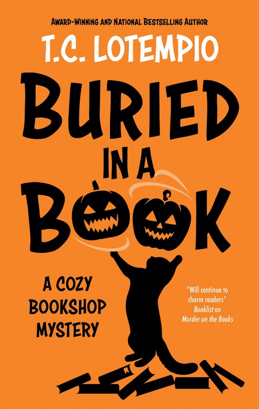 A Cozy Bookshop Mystery- Buried in a Book