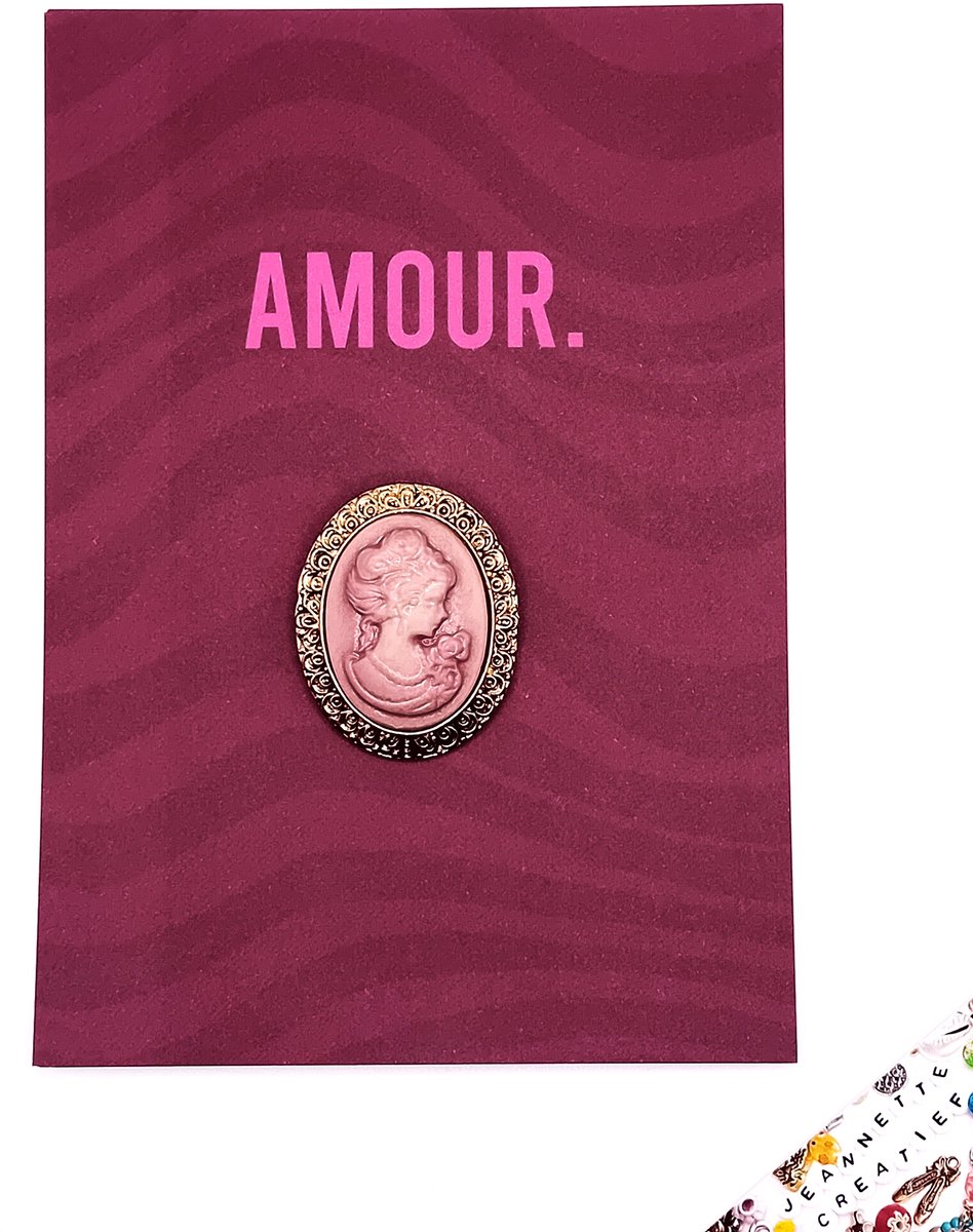 Jeannette-Creatief® - Broche - Vintage Pink Sierlijke Broche Camee Goud - Broche met Camee - Camee - Broche met Vintage Look - Aubergine - Vintage Pink - Sierlijke Broche - Broche op kaartje - Plum - Pruim - Valentijn - Valentijnstip