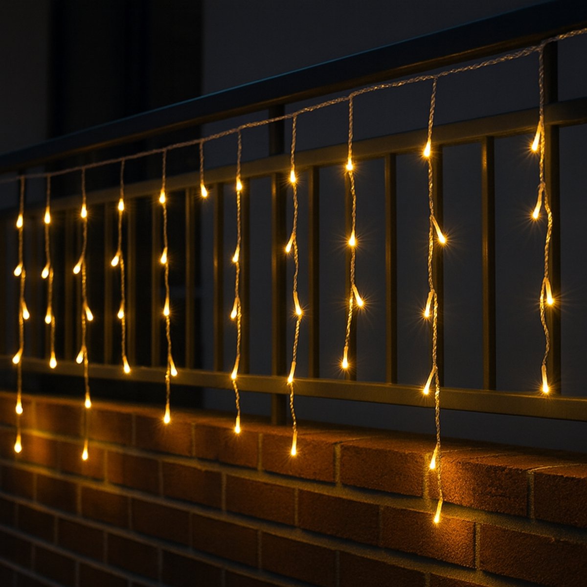 HEM LED IJspegel Kerstverlichting – 6 Meter – 180 Warm Witte Lampjes – Waterdicht – Kerstverlichting Buiten – Dakrand Of Balkon