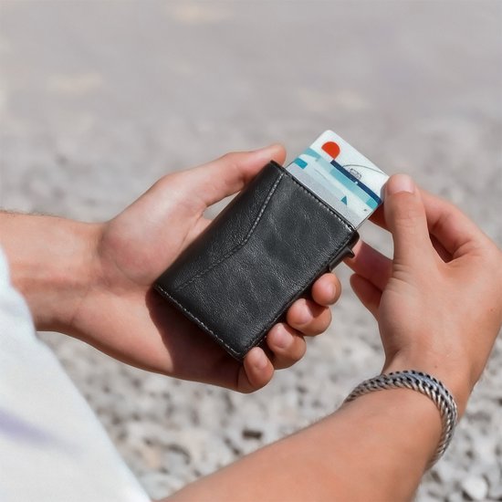 Prowallet Slim – Porte-cartes RFID - Noir – Portefeuille compact pour 8 cartes et billets – Porte-cartes coulissant en aluminium et simili cuir – Coffret cadeau de luxe – Homme & Femme