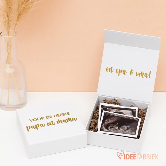 Ideefabriek - Geschenkdoos - Voor de liefste papa en mama - Aankondiging Zwangerschap - Jullie worden opa en oma - 15 x 15 x 5 cm - Cadeaubox Wit