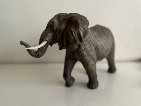 Goodyz - Jungledieren - Olifant - Olifant staand - originele kleur- 22cm hoog