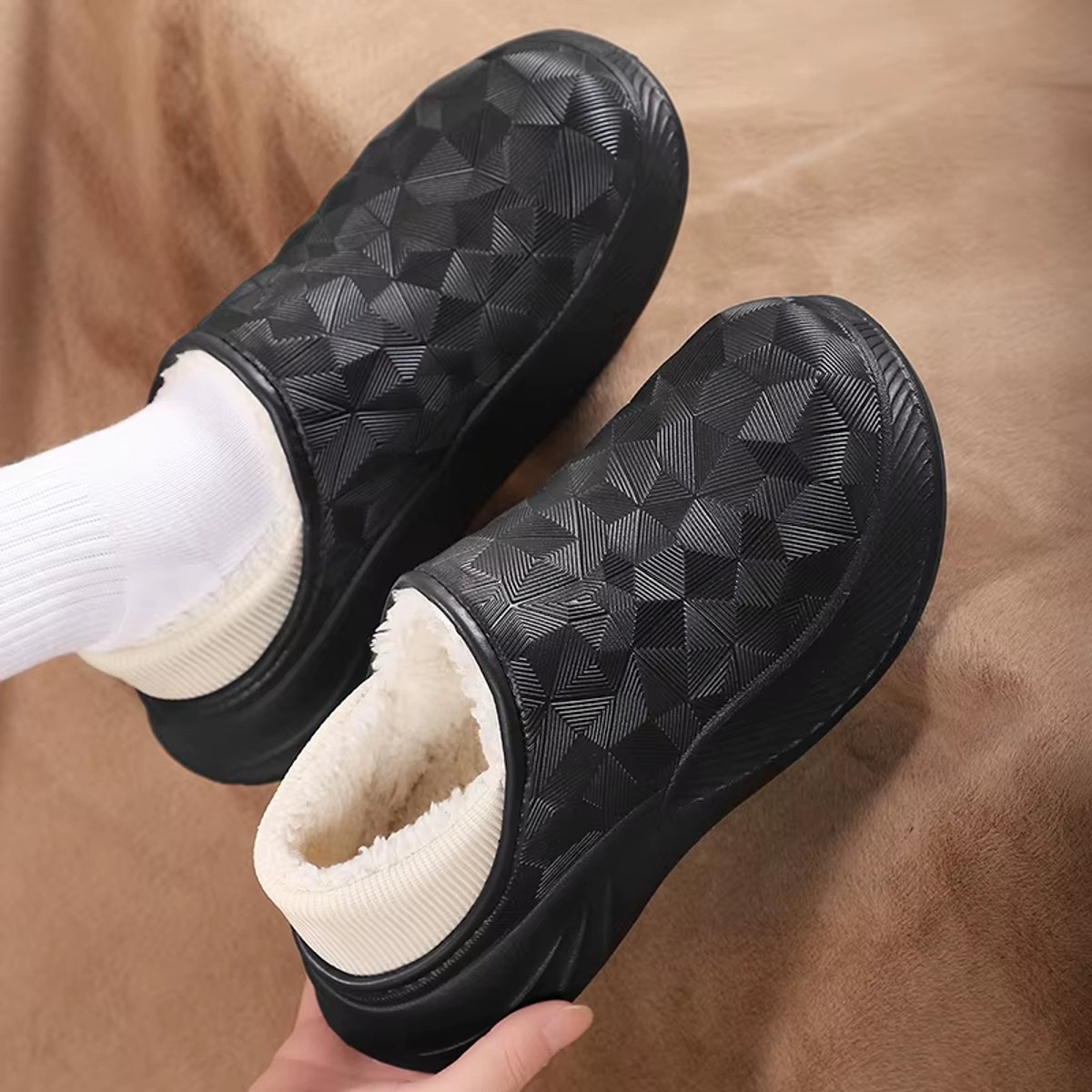 Warme Winter Pantoffels Maat 40 voor Mannen en Vrouwen – Waterdichte Katoenen Tuinschoenen met Antislip en Zachte Zool | Comfortabele Slippers voor Binnen en Buiten