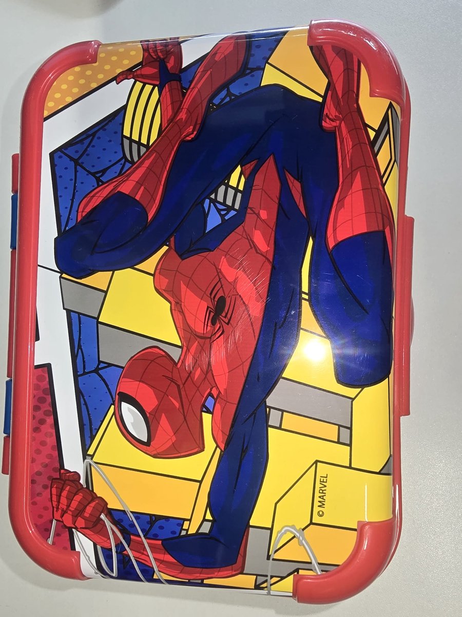 Kindvriendelijke Lunchbox 750 ml – Spiderman Design – Stevige Broodtrommel met Clip Sluiting – Voor School & Onderweg, Spiderman, Broodtrommel