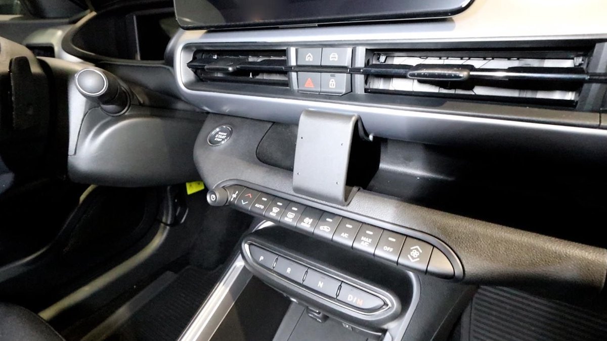 Proclip Jeep Avanger 23- Center Mount