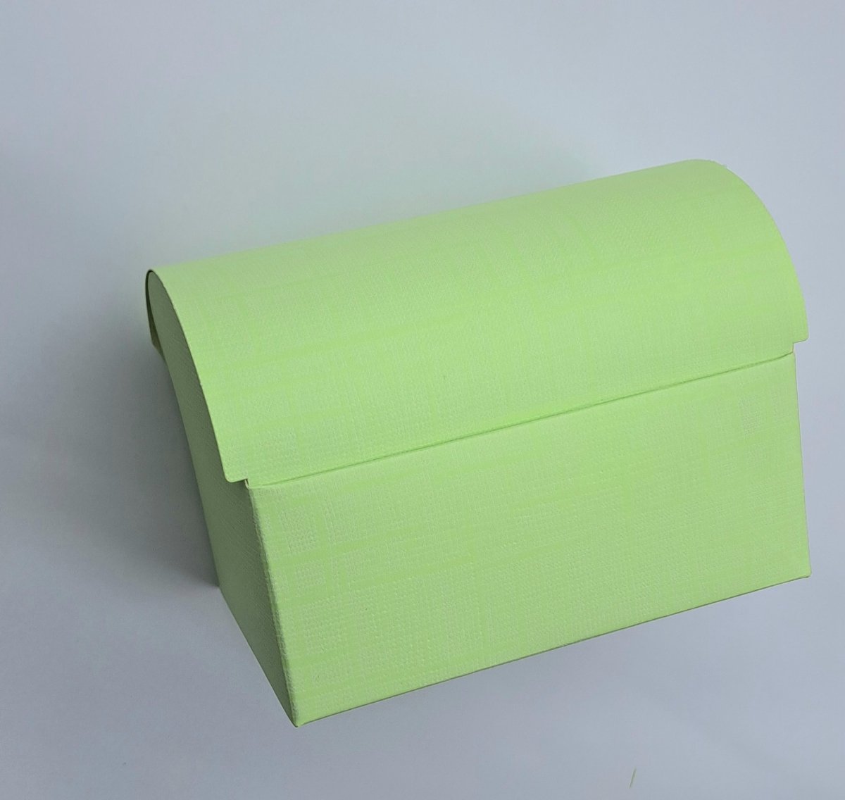 12 grote cadeau-doos GROEN schatkist-vorm traktatie-doos voor snoepjes of bonbons of koek om uit te delen bij verjaardag, huwelijk, babyshower of doop.