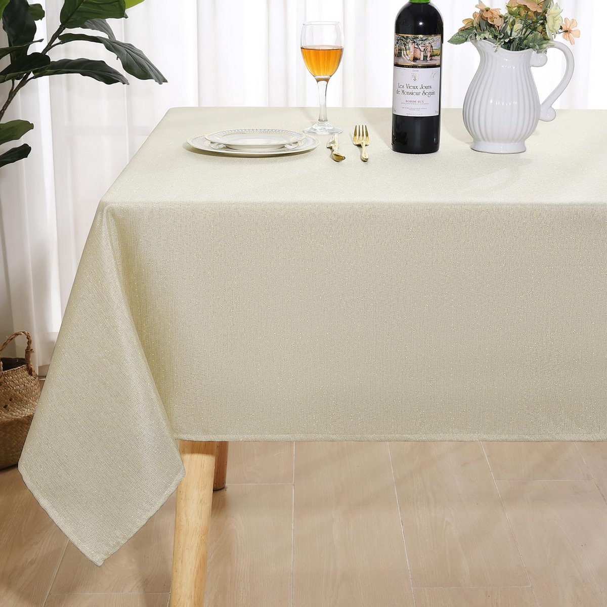 Ibenzoa® Elegant beige tafelkleed met linnenlook en waterafstotend lotuseffect
