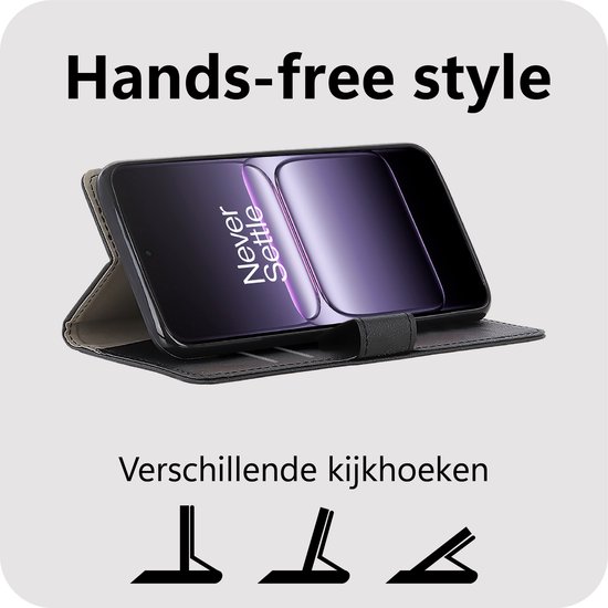 Étui de téléphone noir, avec téléphone en position verticale pour regarder sans les mains.