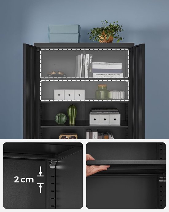 Zwarte metalen archiefkast met deuren open, toont decoratie en boeken, met detailopnames van deuren en schappen.