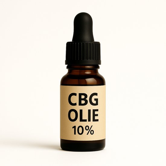 Bruine glazen fles met druppelaar dop. Label met zwarte tekst: CBG OLIE 10%.