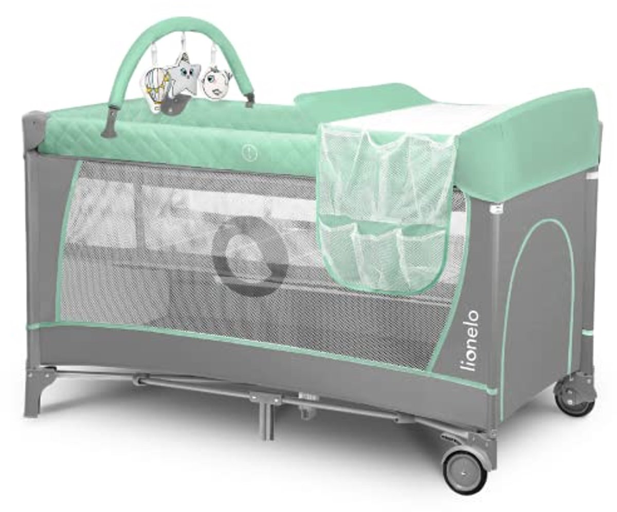 LIONELO Flower Campingbedje 2-in-1: Opvouwbaar Reisbedje & Ledikant met Matras, 2 Verstelbare Hoogtes, Verschoontafel met Organizer, Speelboog, Zij-ingang, Wielen, Draagtas + Bamboe Swaddle, Turquoise