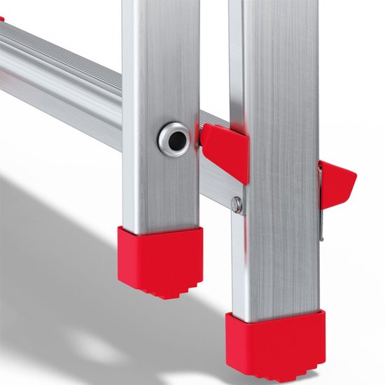 Close-up van de rode antislipvoetjes en aluminium steun op de ladder.