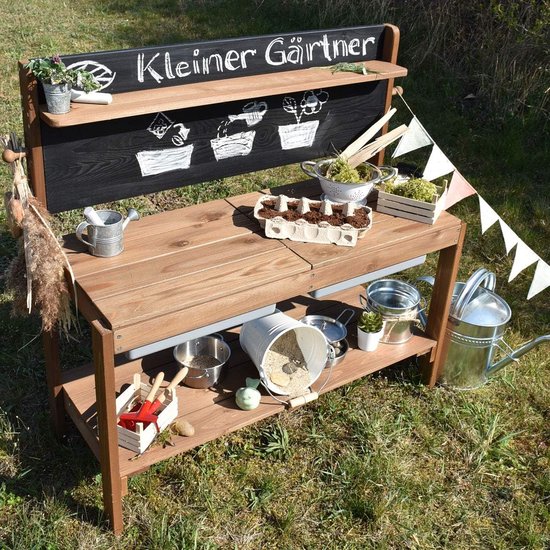 Modderkeuken voor kleine tuinders - Houten buitenkeuken met krijtbord en uitneembare speelbakken van Axi — afbeelding 5