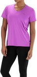 Vrouwen dragen een lichtpaarse sportshirt met V-hals, korte mouwen, en het Sjeng logo op de borst.