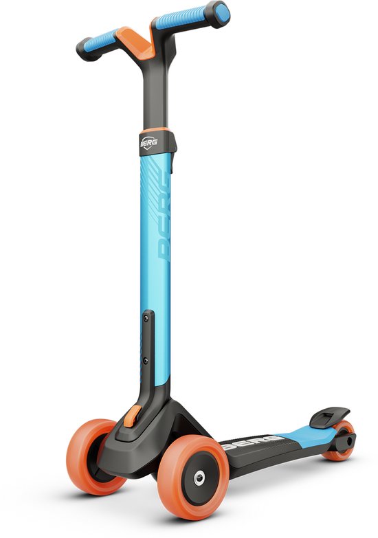 Trottinette bleue BERG Nexo pour enfants avec trois roues oranges et un guidon réglable en hauteur.