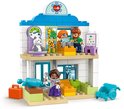 LEGO Duplo dokterscentrum met pandabeer, giraffe en 3 poppetjes.