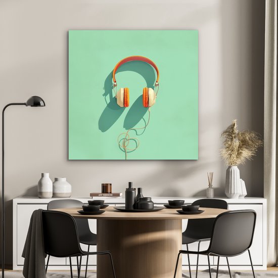 Aluminium schilderij 90x90 cm - Wanddecoratie metaal - Koptelefoon - Oranje - Snoer - Minimalistisch - Metalen muurdecoratie woonkamer - Decoratie industrieel - Foto op dibond - Industriële accessoires slaapkamer