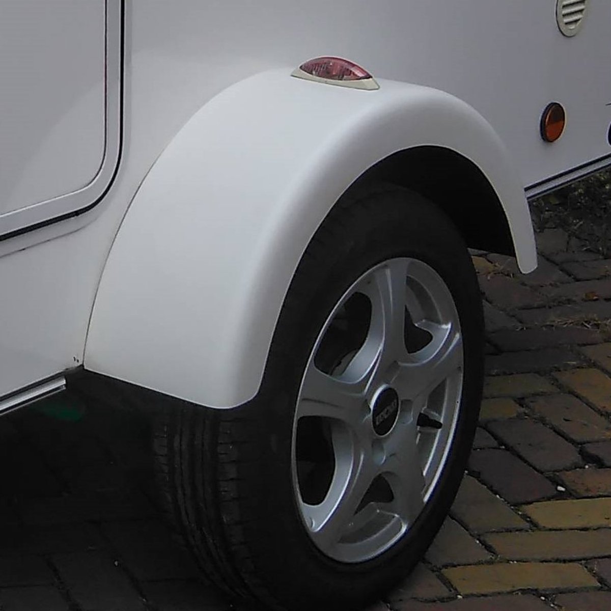 Spatbord minicaravan / aanhanger polyester