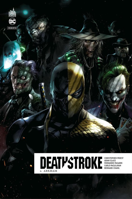 Deathstroke dans un masque noir et jaune devant un groupe de méchants DC, dont le Joker et l'Épouvantail.