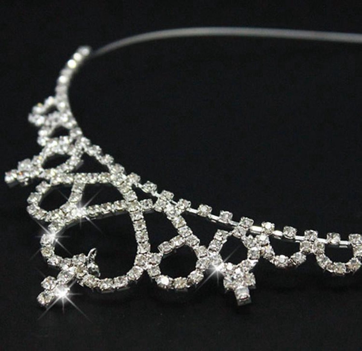 Tiara Prinses voor Meisjes – Diadeem - Zilverkleurig / Kroon met Steentjes – Feestaccessoire voor Kinderen vanaf 3 Jaar — afbeelding 4