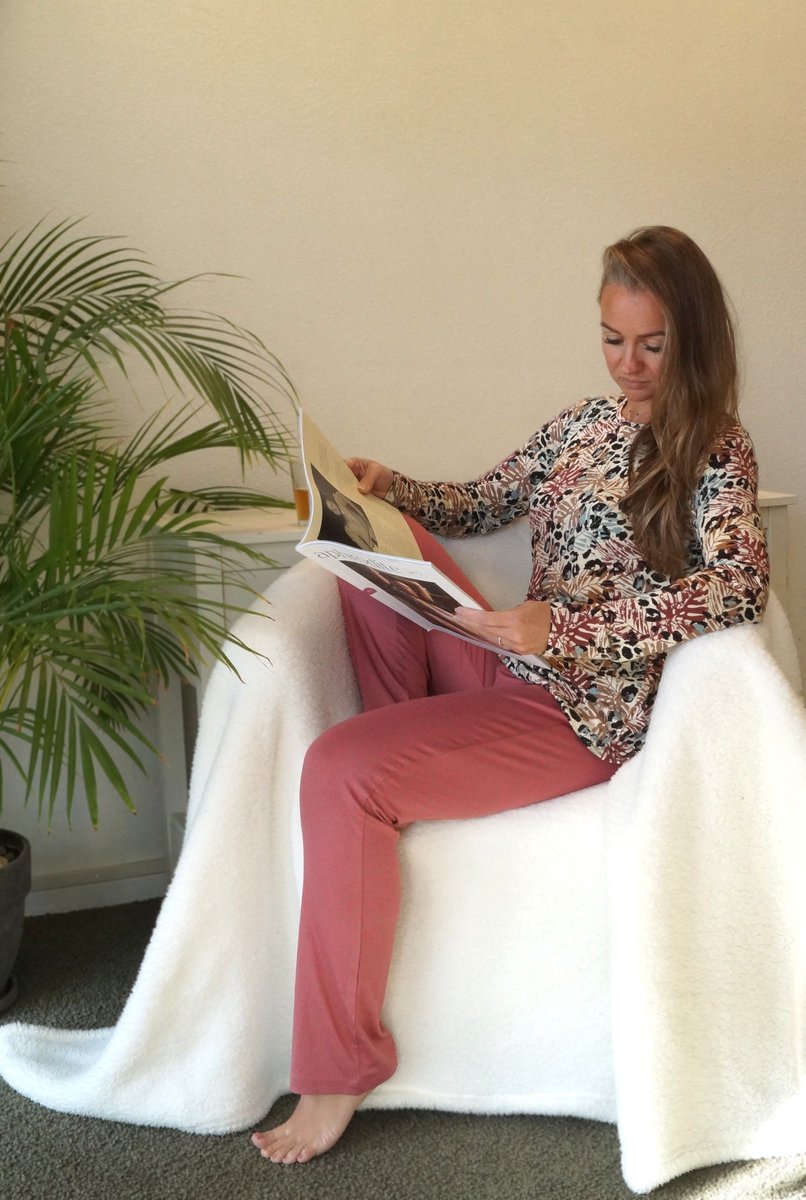 Dames Pyjama Yara met lange mouw van Gionettic - maat XL