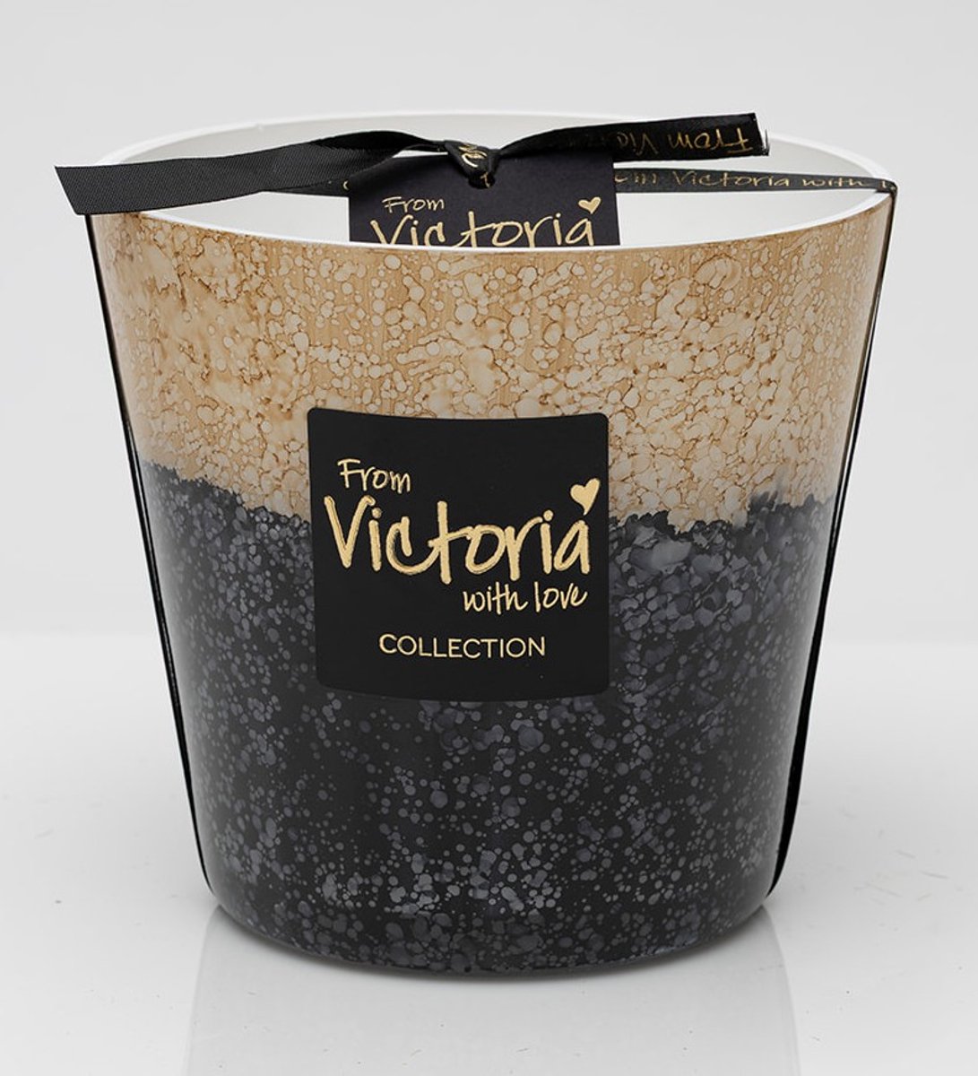 Victoria with Love kaars - Lava Zwart / beige - Maat M - geurkaars