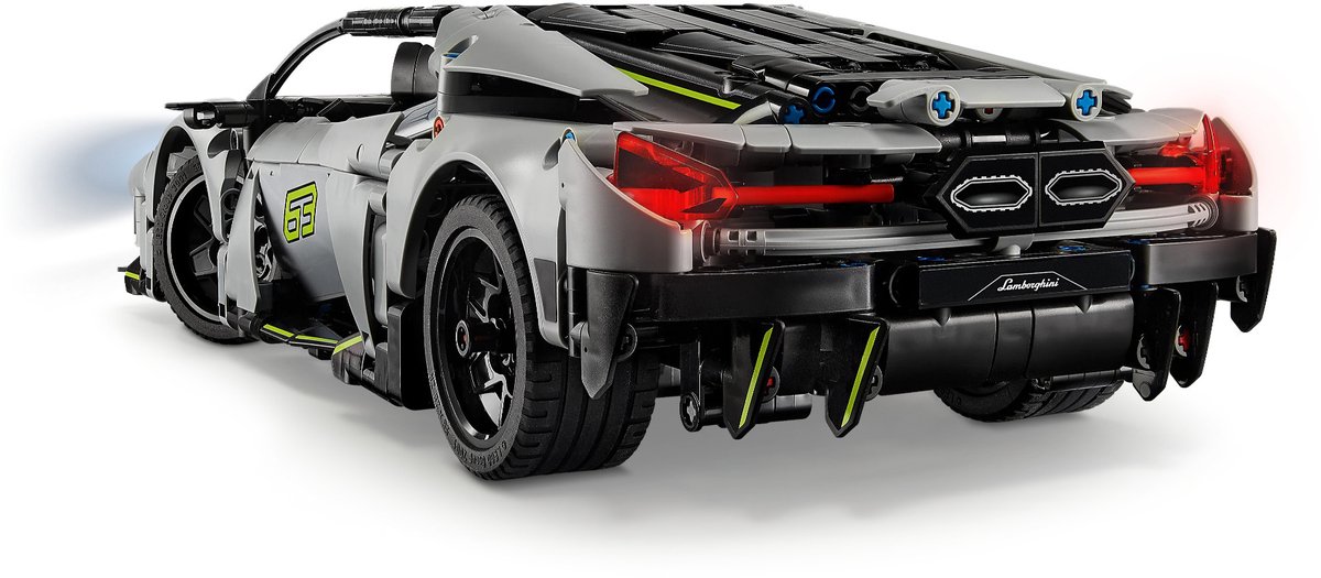LEGO® Technic Lamborghini Revuelto Supersportwagen - 42214 — afbeelding 19