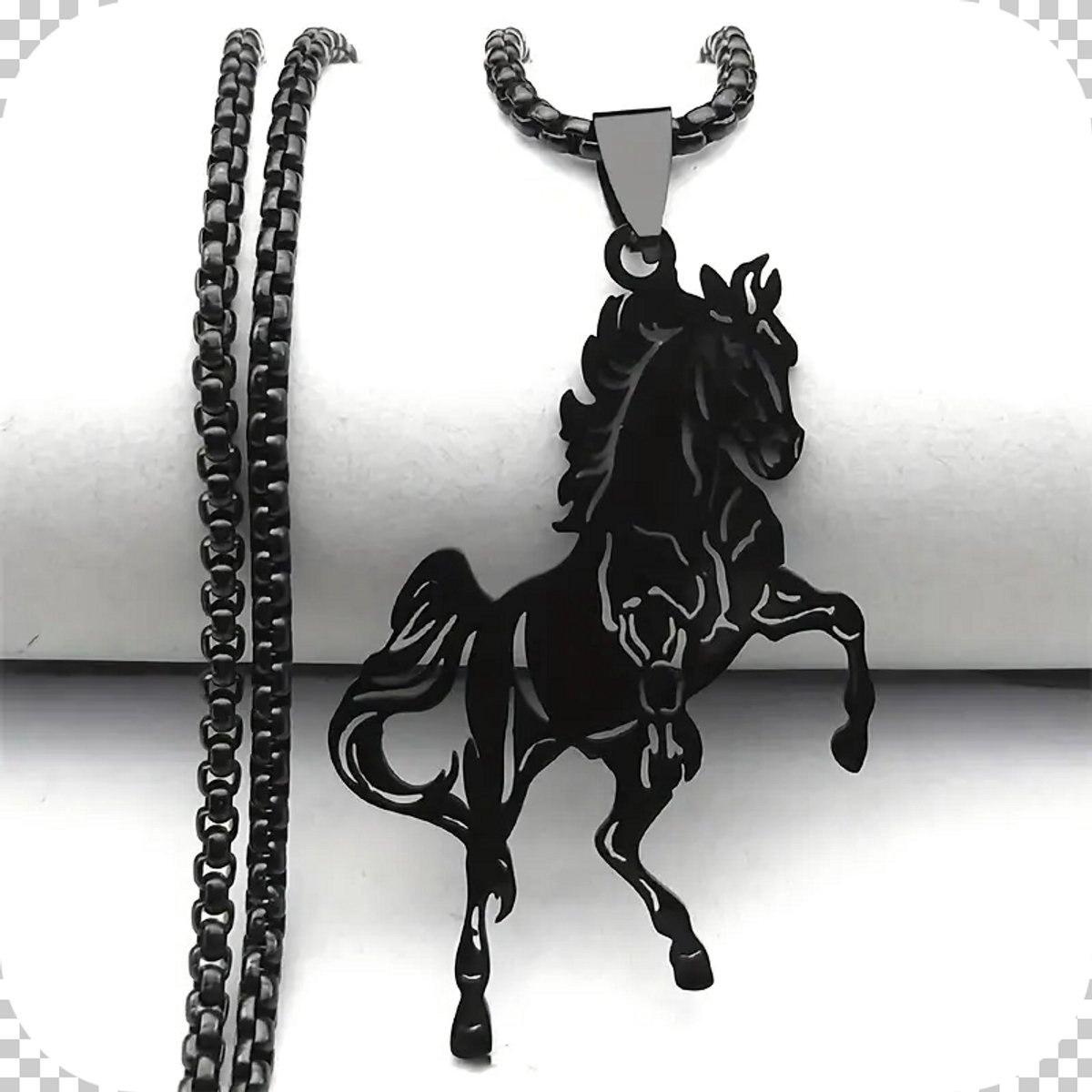 Ketting met paard -zwartkleurige paarden bedel met 50 cm ketting - Hanger paarden met ketting.