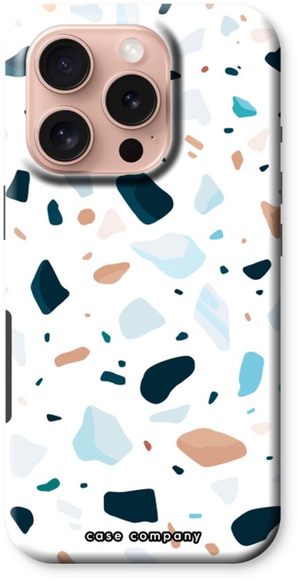 Telefoonhoesje met witte ondergrond en een veelkleurig terrazzo patroon van blauwe, bruine en beige spikkels.