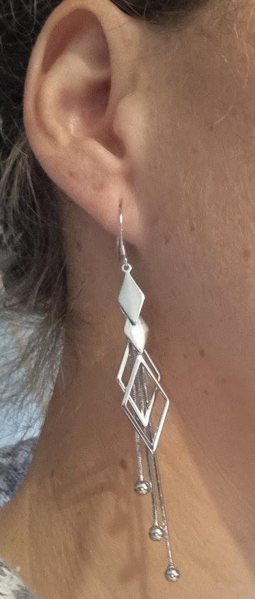 Tibri 503 - Zilverkleurige oorhangers - Luxe oorbellen in sieradendoos - Lange oorbellen