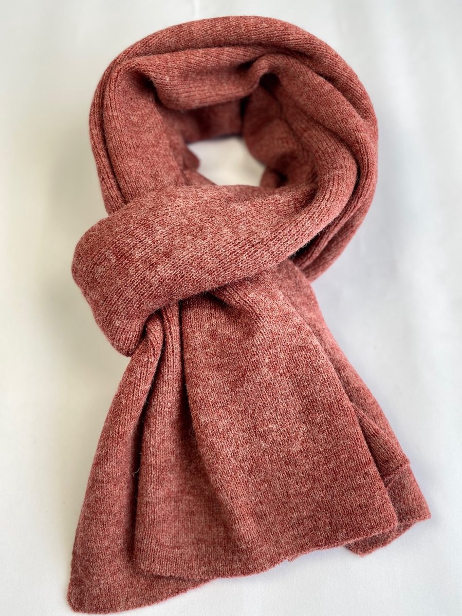 Wintersjaal / effen sjaal van mooi, warm en elastisch materiaal