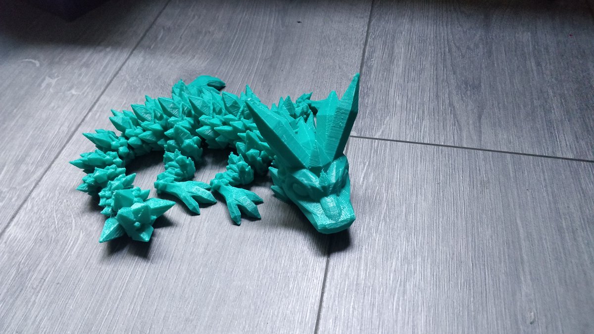 3D Geprinte Gearticuleerde Draak met Ei