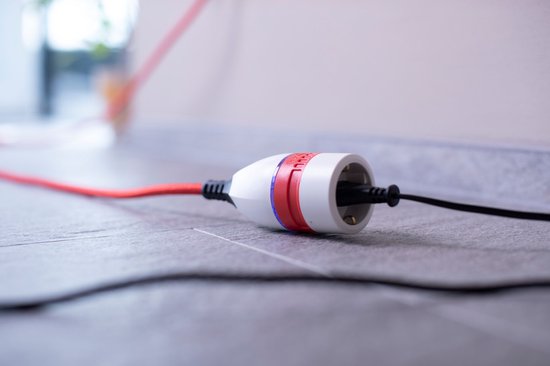 Rallonge Brennenstuhl 5m pour l'intérieur (câble textile 5m, pour usage intérieur, rallonge avec interrupteur rotatif marche/arrêt lumineux) rouge/blanc/noir