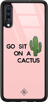 Casimoda® hoesje - Geschikt voor Samsung Galaxy A50 - Go Sit On A Cactus - Luxe Hard Case Zwart - Backcover telefoonhoesje - Roze