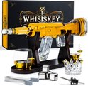 Whisiskey Whiskey Karaf - AK-47  - Luxe Whisky Karaf Set - 1 L - Decanteer Karaf - Whiskey Set - Incl. 4 RVS Whiskey Stones, Schenktuit & 2 Whiskey Glazen - Peaky Blinders - Cadeau voor Man & Vrouw