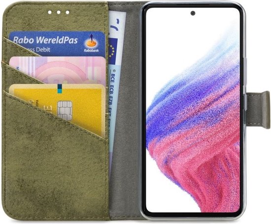 Étui de téléphone vert style portefeuille, ouvert avec espace pour cartes et billets, et un téléphone avec fond coloré.