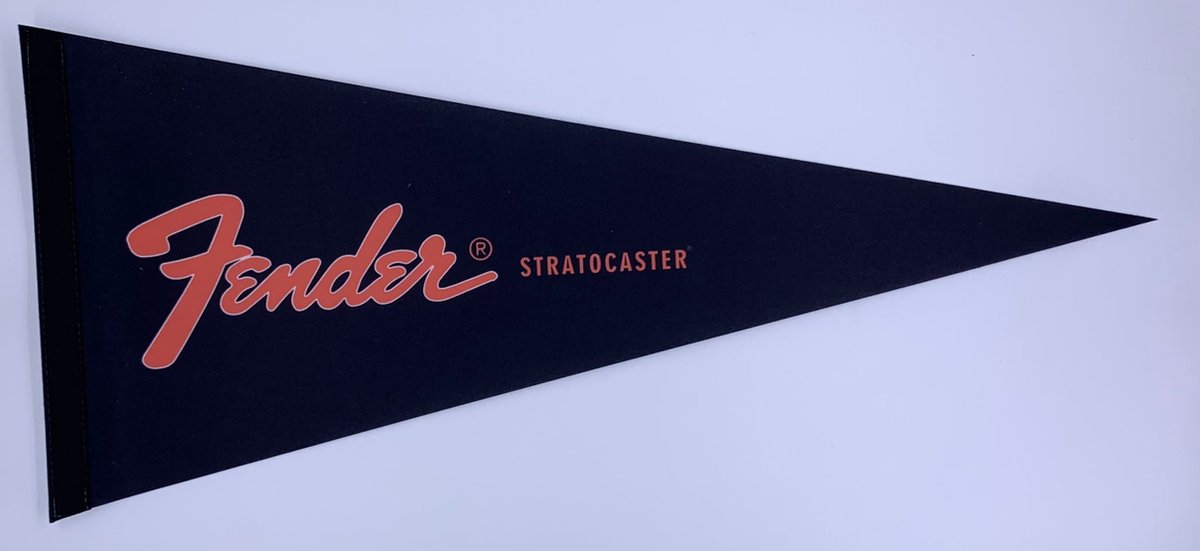 Fender - gitaar - gitaar logo - Muziek - Vaantje - Amerikaans - Sportvaantje - Wimpel - Vlag - Pennant -  31*72 cm - Logo zwart