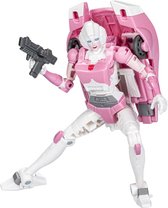 The Transformers: The Movie Generations Studio Series Deluxe Class Action Figure 2022 Arcee 11 cm