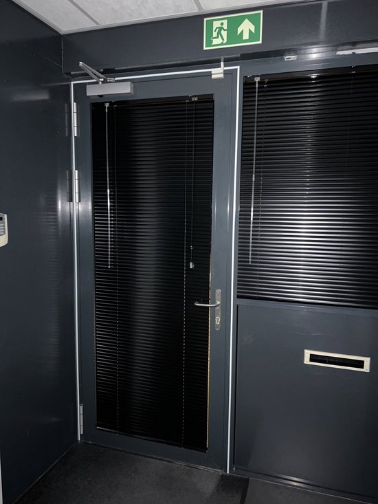 Bande phosphorescente bleue 10x1000 mm (autocollante) Luminous - Glow